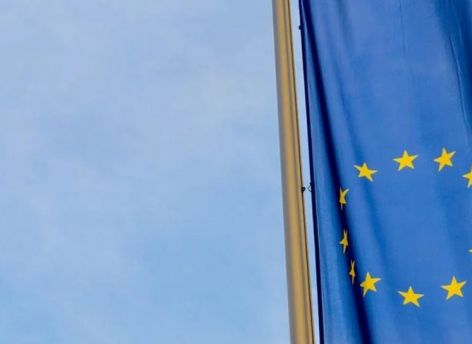 ​Евросоюз ввел санкции против нефтяных компаний из ХМАО и ЯНАО