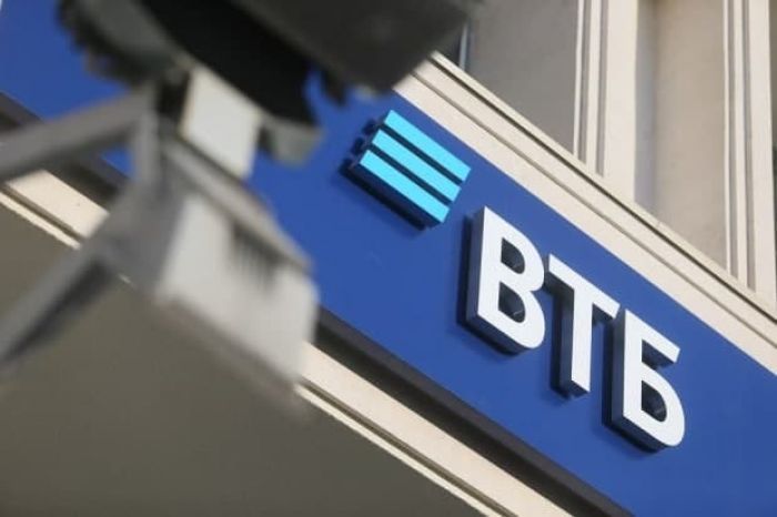 ​ВТБ: клиенты размещают на депозитах три четверти своих средств