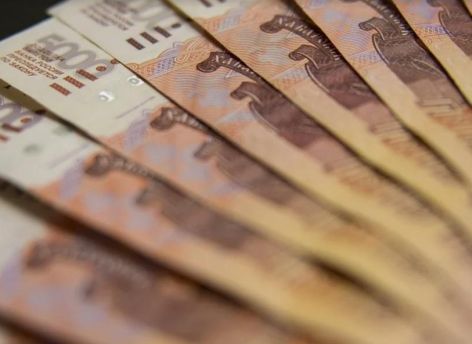 ​В Сургуте экс-сотрудницу банка приговорили к 4 годам колонии за кражу 19 млн рублей