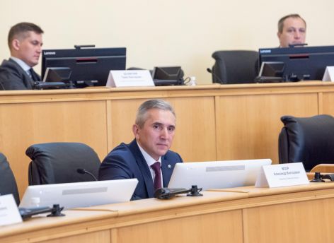 ​Александр Моор выступил с отчетом о работе правительства в 2021 году