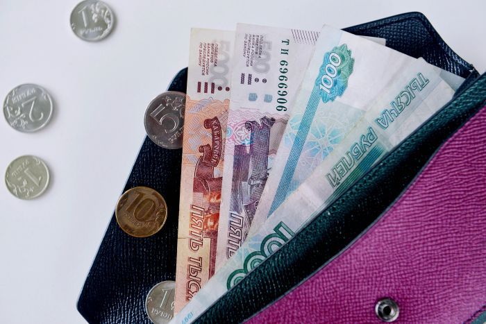 Около 28% жителей Югры увеличили свои зарплатные ожидания 