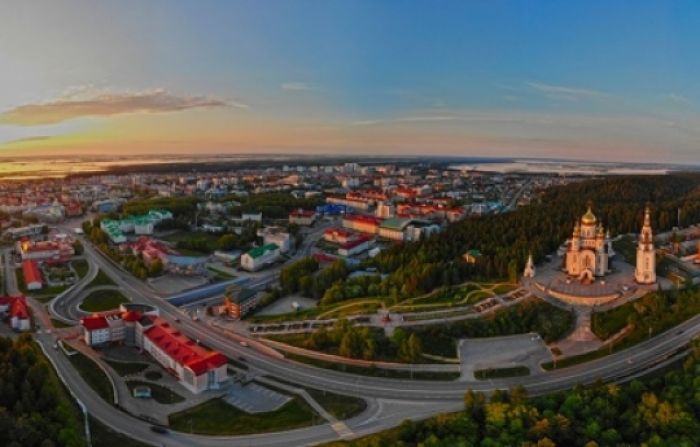 ​В Ханты-Мансийске на два дня ограничат движение транспорта