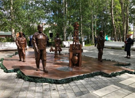 В Нижневартовске появился сквер, посвященный Героям Самотлора