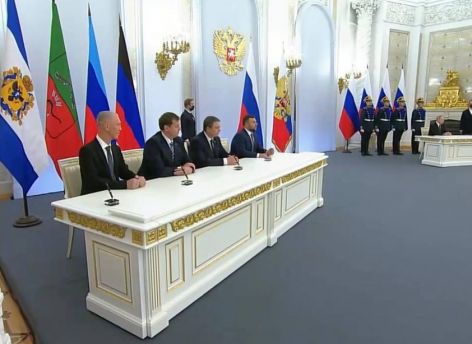 Главы ​ЛНР, ДНР, Запорожской и Херсонской областей подписали соглашение о вступлении в РФ