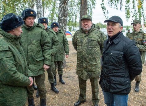 ​Губернатор Александр Моор встретился с мобилизованными земляками