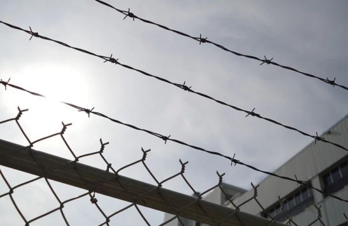 Югорчанина осудили за убийство собутыльника табуретом и ножом