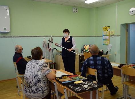 ​В Тюменской области проходит месячник «Белая трость»