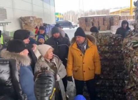 ​Александр Моор и Светлана Радионова посетили тюменский мусоросортировочный завод