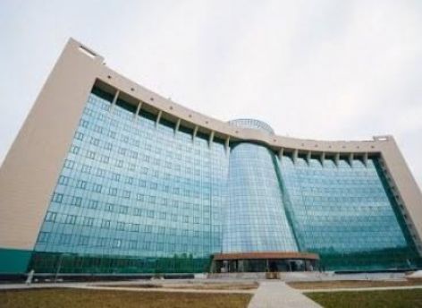 ​В Нижневартовске планомерно сдают в эксплуатацию больницу на 1 100 коек