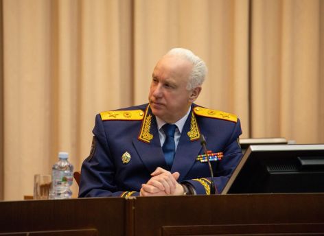 Бастрыкин взял на контроль ситуацию с покусанной в лифте вартовчанкой