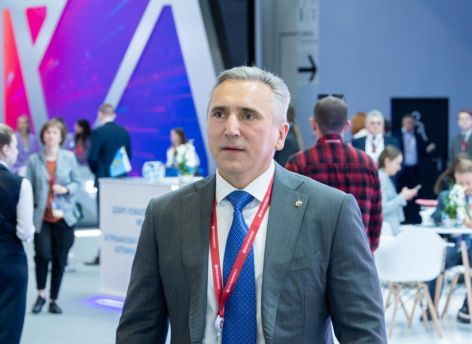 ​В первый день работы тюменской делегации на ПМЭФ-2023 подписаны четыре соглашения о сотрудничестве
