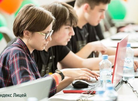 ​Тюменским школьникам доступны дополнительные возможности получения ИТ-образования