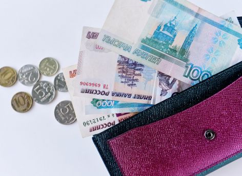 Около 61% жителей Югры получают зарплату выше средней по стране