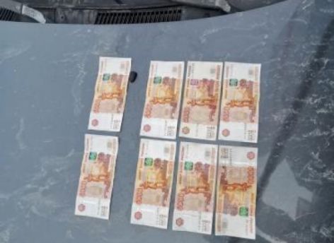 В Сургуте экс-сотрудников ДПС осудят за взятки от водителей