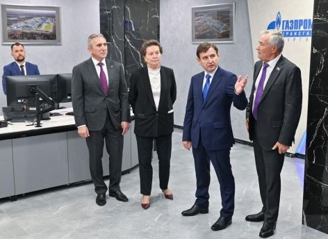 ​Александр Моор презентовал нефтяникам Югры возможности межвузовского кампуса
