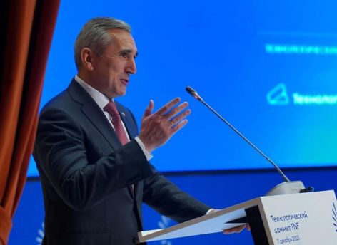 Основные принципы развития нефтегазовой отрасли сформулировал Александр Моор