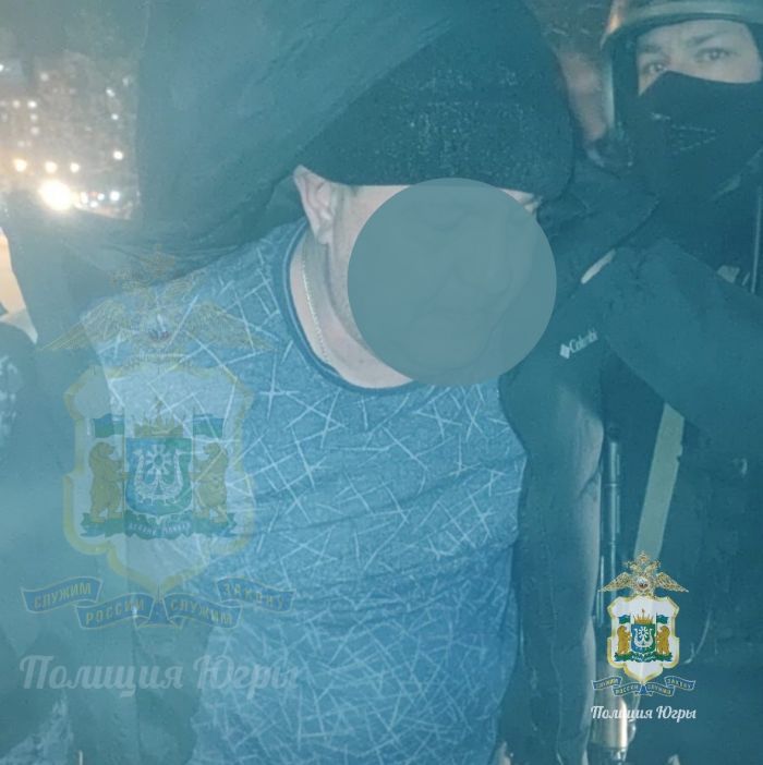 Вартовчанин напал с топором на отделение банка