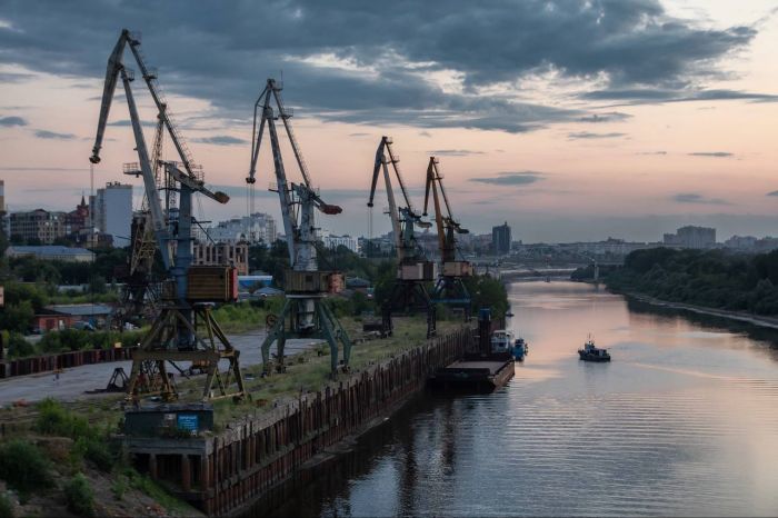 ​Ну и пусть себе плывет железяка чертова