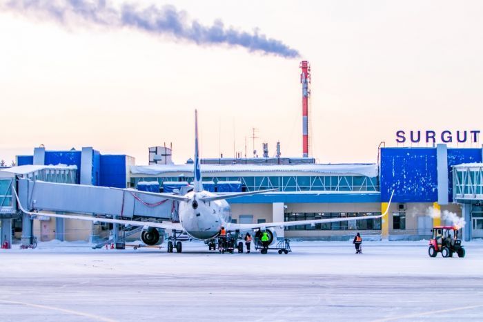 В Сургуте пассажиры не поместились в самолет Utair до Санкт-Петербурга