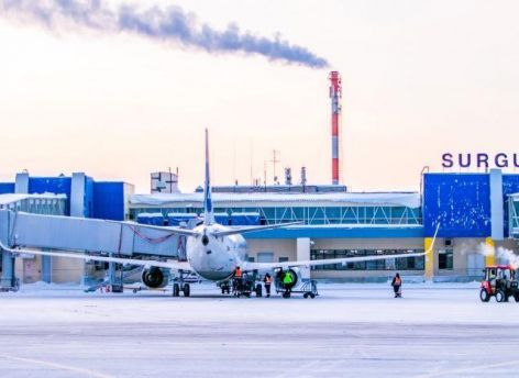 Хотела снять напряжение: нетрезвую пенсионерку сняли с рейса Сургут–Уфа
