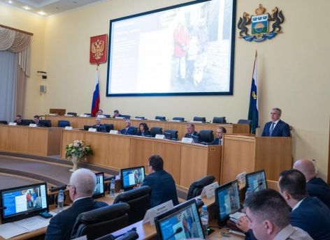 Александр Моор выступил с отчетом о работе регионального правительства в 2023 году