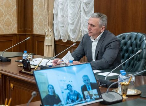 Александр Моор провел личный прием граждан