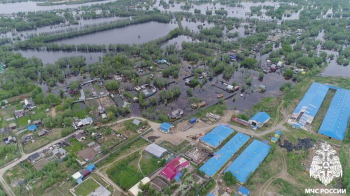 900 дачных домов затопило в Югре