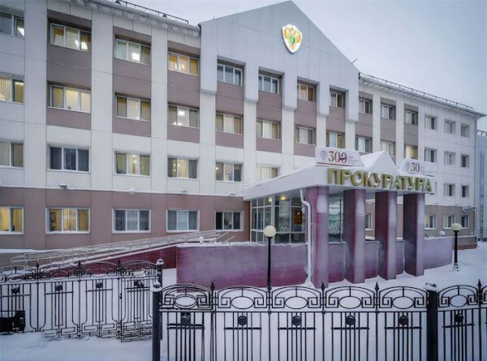 Три жителя Мегиона похитили мужчину и требовали у него полмиллиона рублей
