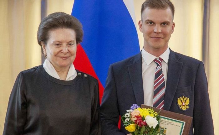 Бывший советник экс-губернатора Югры получил два года условно за мошенничество