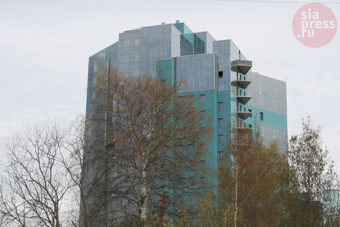  Идеальным решением относительно пустующего здания «Газпрома» в Сургуте был бы снос и строительство чего-то полезного