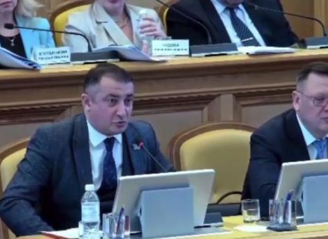 ​Депутата Югры Халида Таги-заде заставили извиниться и лишили поста за высказывание о мигрантах