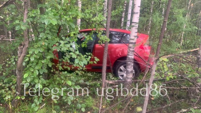 ​В Югорске водитель с двухмесячным стажем попала в ДТП и получила травмы