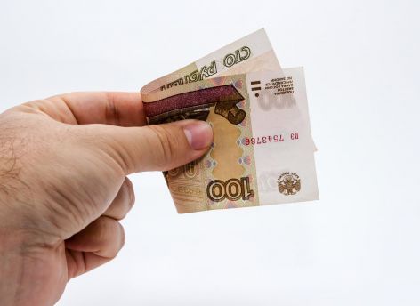 ​34% жителей ХМАО согласны на зарплату «в конверте»