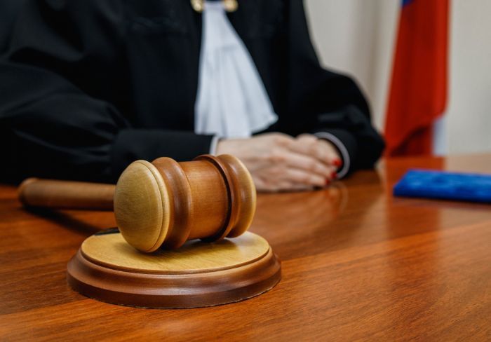 В Нягани мигрант попытался подкупить сотрудника ГАИ и получил срок
