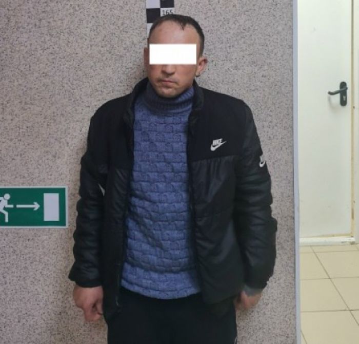 Сургутские полицейские задержали мужчину, который буянил на ж/д вокзале