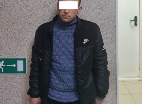 Сургутские полицейские задержали мужчину, который буянил на ж/д вокзале