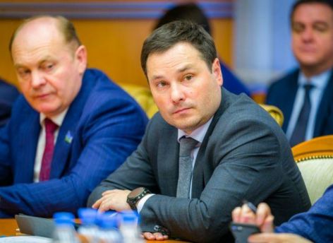 Суд по уголовному делу против бывшего замгубернатора Алексея Шипилова пройдет в Сургуте