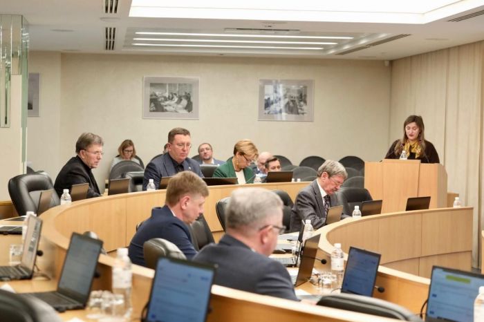 ​Путь в школу − безопаснее: в Сургуте отремонтировали 13 проездов и обновили подходы к восьми объектам образования