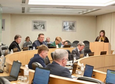 ​Путь в школу − безопаснее: в Сургуте отремонтировали 13 проездов и обновили подходы к восьми объектам образования