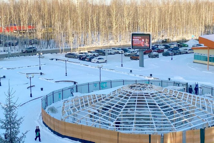 Власти Нефтеюганска планируют завершить ремонт городского фонтана к апрелю 2026 года