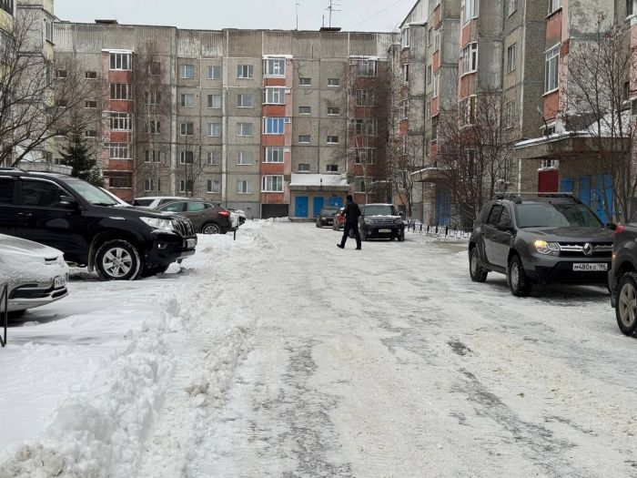 Власти Сургута хотят изменить правила уборки снега во дворах