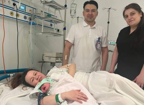 В первый час после наступления Нового года в Сургуте родились девочка и мальчик