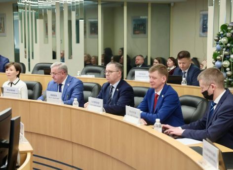 ​Депутатам Думы Сургута за год поступило почти тысяча обращений от горожан