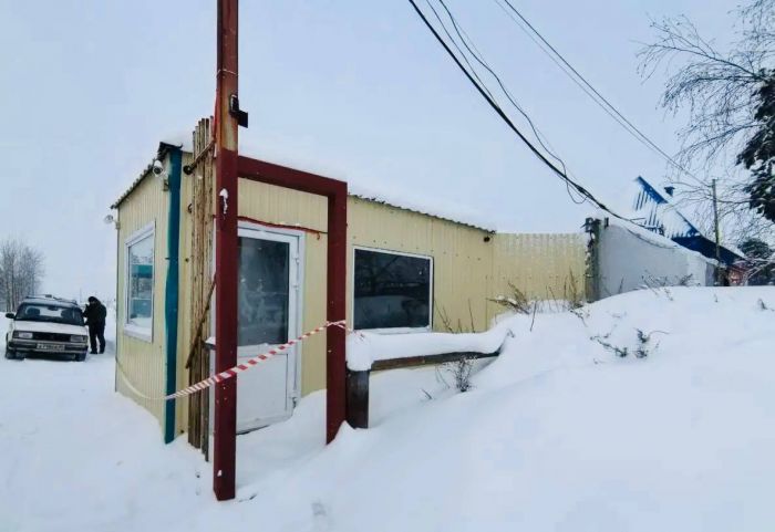 Два человека погибли при пожаре на производственной базе в Сургуте. Прокуратура начала проверку