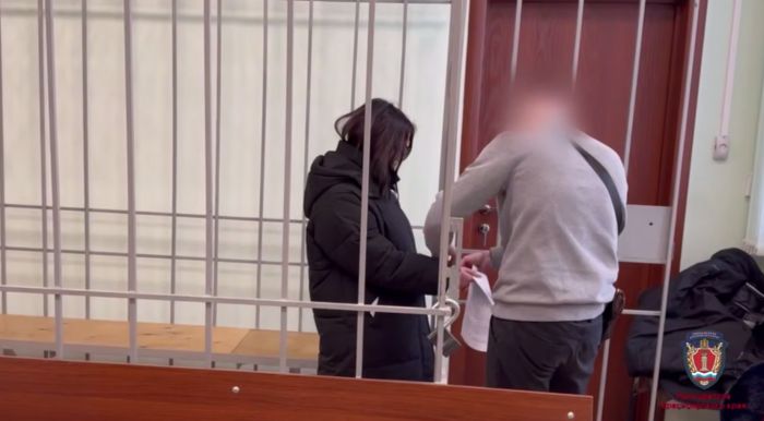 ​Жительницу Сургута отправили в СИЗО за участие в мошенничестве с подростком в Красноярске