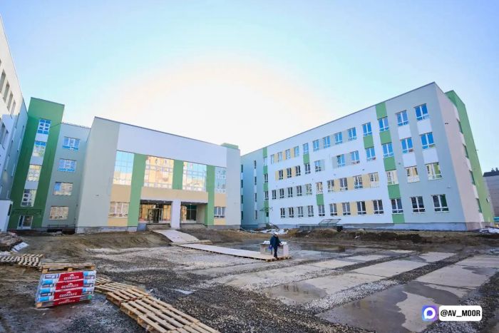 ​В Тюменской области возводят 12 школ