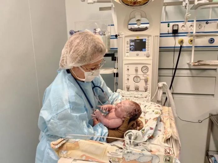 ​Более 1 600 детей родились в Сургуте с начала года