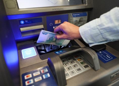 ​Югорчане стали тщательнее защищать свои банковские счета