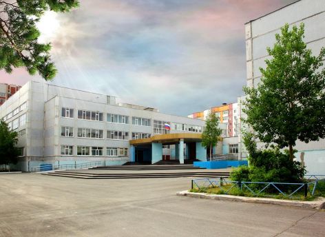 ​В Думе Сургута обсудили ситуацию со школой №44 после выявленных трещин