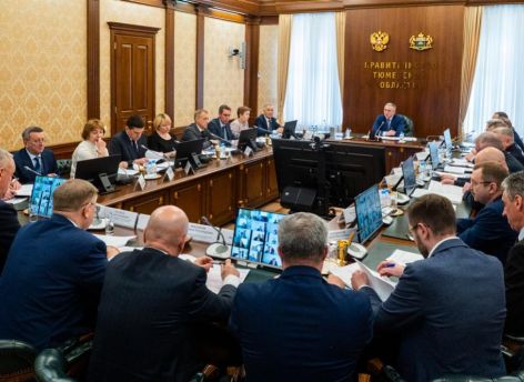 ​Александр Моор поручил усилить безопасность мест массового скопления и объектов ТЭК
